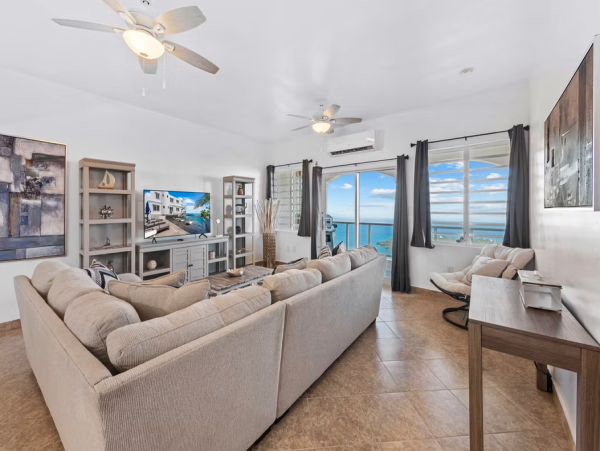 Luxurious Villa With Spectacular Views in St. Thomas
